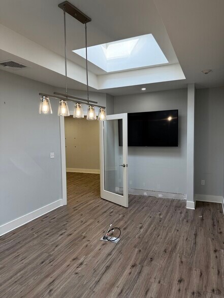 More Photos Of 10 Julia Ln, Cold Spring Loft Creative Space For Lease