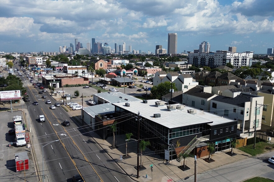 More Photos Of 5023 Washington Ave, Houston Office For Lease