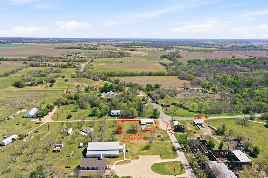 More Photos Of 110 County Road 421, Thorndale Freestanding For Sale