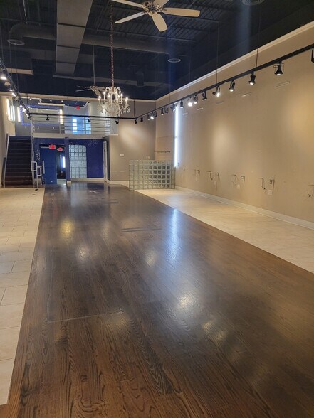 More Photos Of 1847-1849 2nd St, Highland Park Storefront For Lease