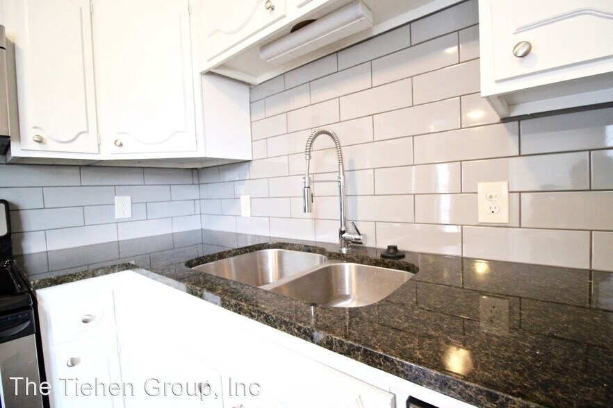 More Photos Of 4440-4444 Jarboe St, Kansas City Apartments For Sale