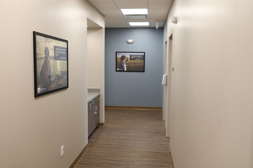 More Photos Of 201 N Yellow Springs St, Springfield Medical For Sale