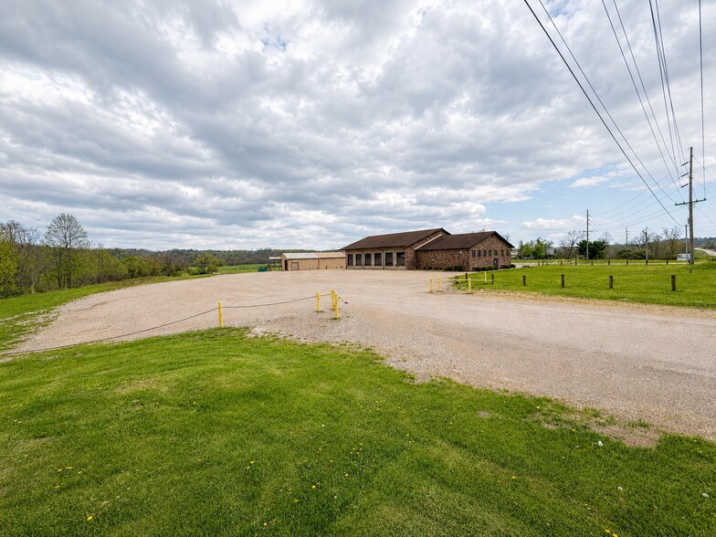 More Photos Of 4550 Roseville Rd, Roseville Truck Terminal For Sale