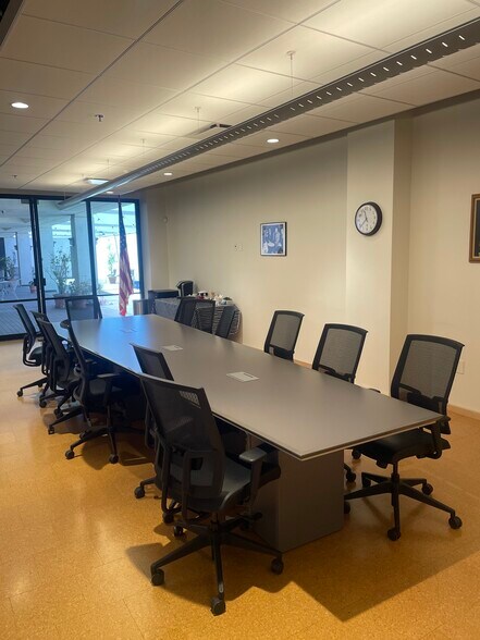 More Photos Of 3220 Winona Ave, Burbank Coworking Space