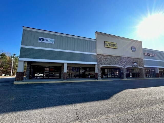 More Photos Of 9105 Hickory Flat Hwy, Woodstock Unknown For Lease