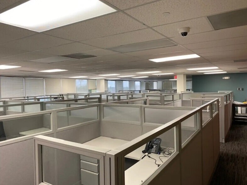 More Photos Of 2900 Westfork Dr, Baton Rouge Office For Lease