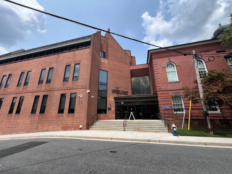 More Photos Of 25 W Courtland St, Bel Air Office For Lease