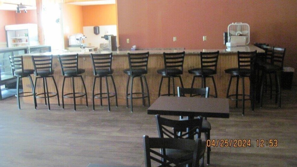 More Photos Of 15-33 Village Center Dr, Reading Flex For Lease