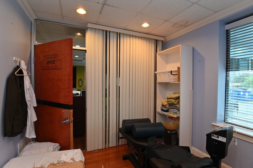 More Photos Of 2715 Fannin St, Houston Medical For Sale