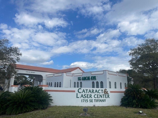 More Photos Of 1715 SE Tiffany Ave, Port Saint Lucie Medical For Lease