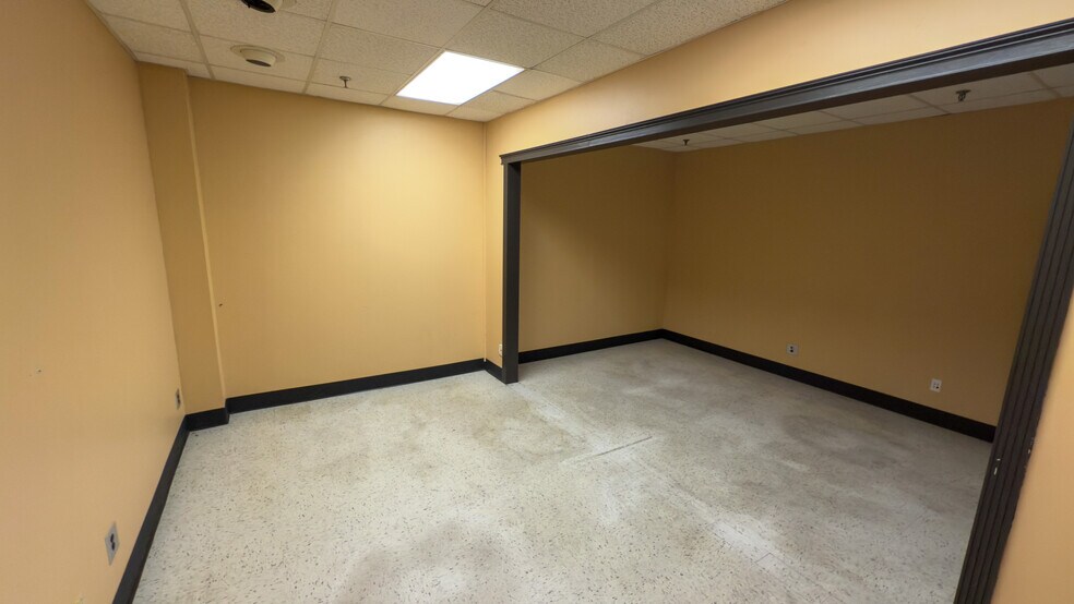 More Photos Of 2400 Mellon Ct, Decatur Distribution For Lease