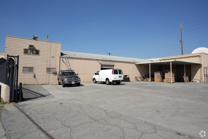 More Photos Of 1623-1643 E 22nd St, Los Angeles Warehouse For Lease