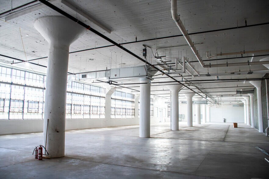 More Photos Of 424 Memorial Dr, Danville Apartments For Lease