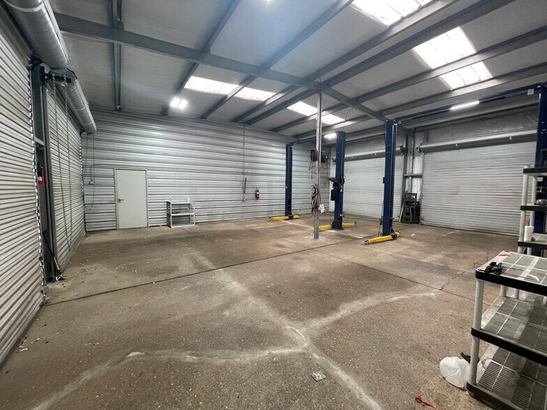 More Photos Of 3225 FM 1960 Rd, Houston Industrial For Lease