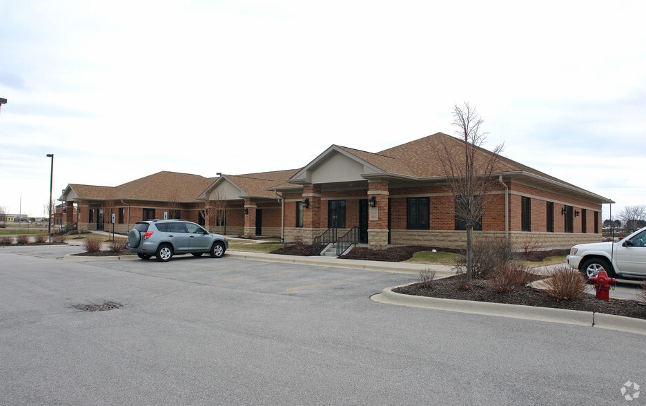 More Photos Of 3845 McCoy Dr, Aurora Office For Sale