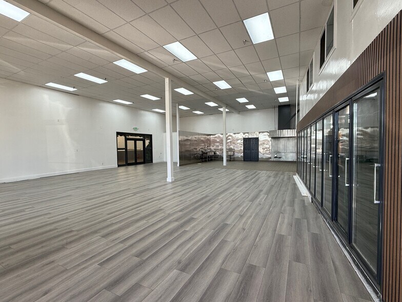 More Photos Of 1933 E Gage Ave, Los Angeles Storefront Retail Office For Lease