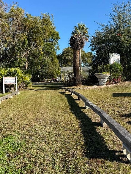 More Photos Of 2606 S Orlando Dr, Sanford Office Residential For Sale