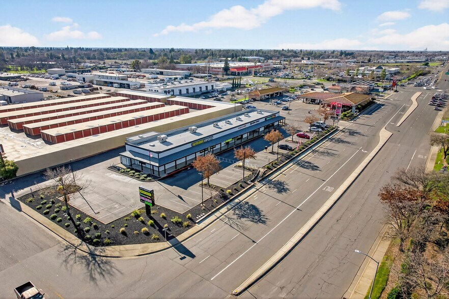 More Photos Of 2500 Zanella Way, Chico Storefront Retail Office For Sale