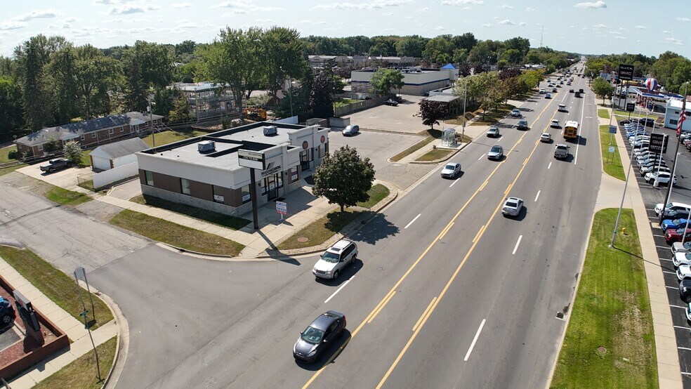 More Photos Of 35211-35223 Ford Rd, Westland Freestanding For Lease