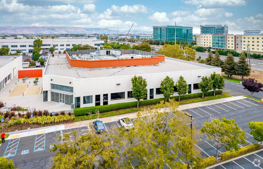 More Photos Of 130 Baytech Dr, San Jose Light Manufacturing For Lease
