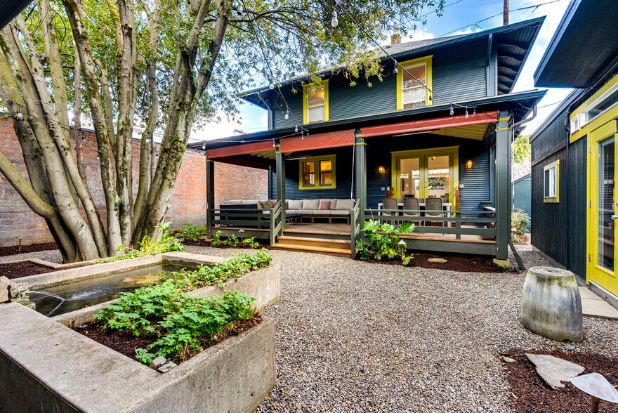 More Photos Of 1825 SE 7th Ave, Portland Loft Creative Space For Sale