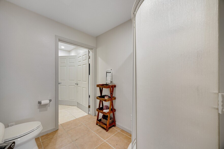More Photos Of 129 Lower Pacific Dr, Whitethorn General Retail For Sale