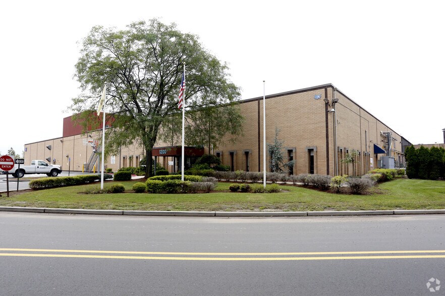 Primary Photo Of 1200 Milik St, Carteret Distribution For Lease