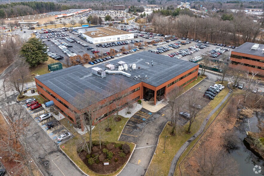 More Photos Of 847 Rogers St, Lowell Medical For Lease