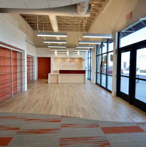 More Photos Of 749 23rd Ave E, West Fargo Freestanding For Lease