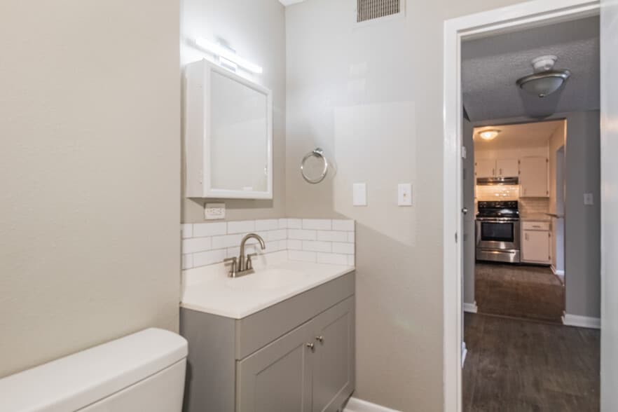 More Photos Of 117 Cedarwood Dr, Lebanon Apartments For Sale