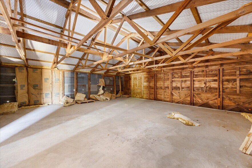More Photos Of 301 S Main, Meridian Industrial For Sale