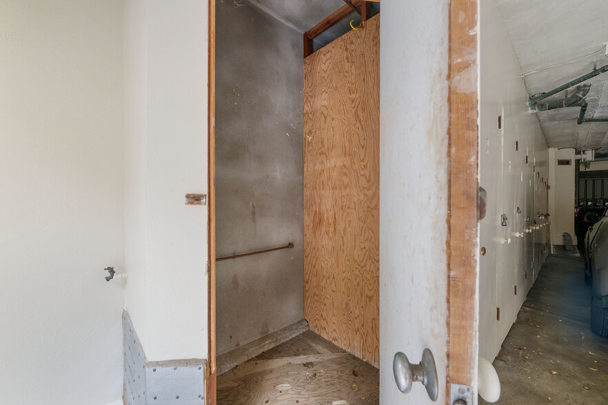 More Photos Of 447 34th Ave, San Francisco Apartments For Sale