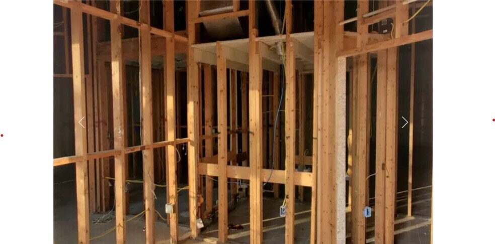 More Photos Of 24690 Sandhill Blvd, Punta Gorda Warehouse For Lease