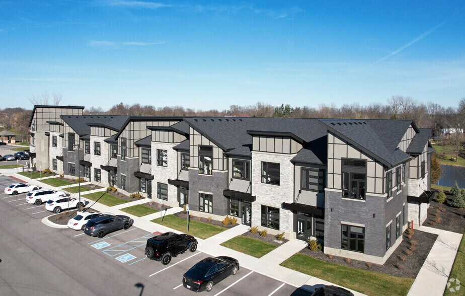 Primary Photo Of 10255 Commerce Dr, Carmel Coworking Space