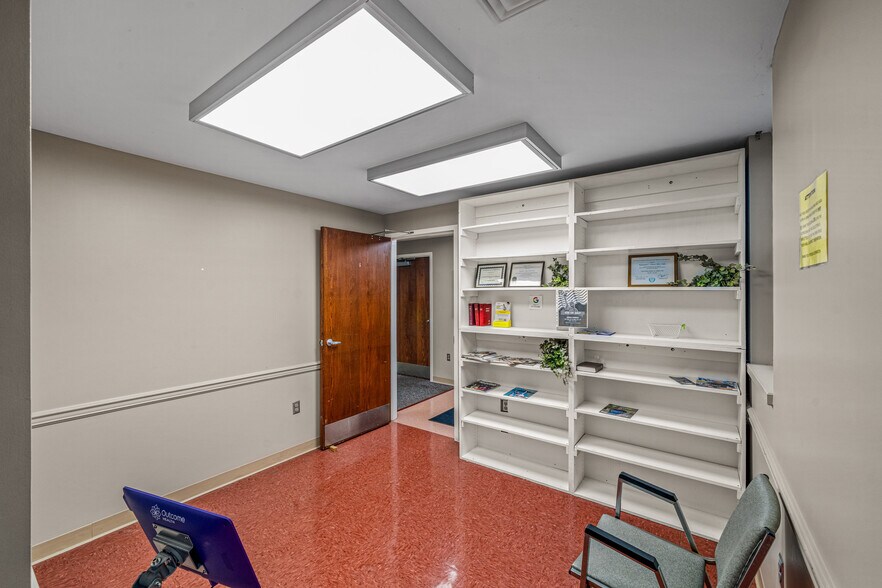 More Photos Of 15239 AL Highway 68, Crossville Medical For Sale