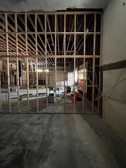 More Photos Of 4307 Leimert Blvd, Los Angeles General Retail For Lease