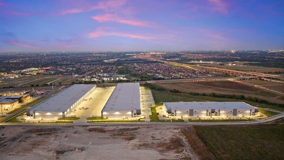 More Photos Of Hwy 130 @ Hwy 79, Hutto Distribution For Sale