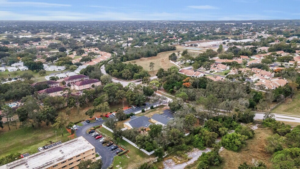 More Photos Of 11748 La Madera Blvd, Port Richey Office For Sale