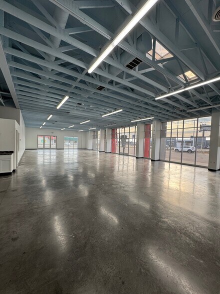 More Photos Of 125 Division St, Waite Park Auto Dealership For Sale