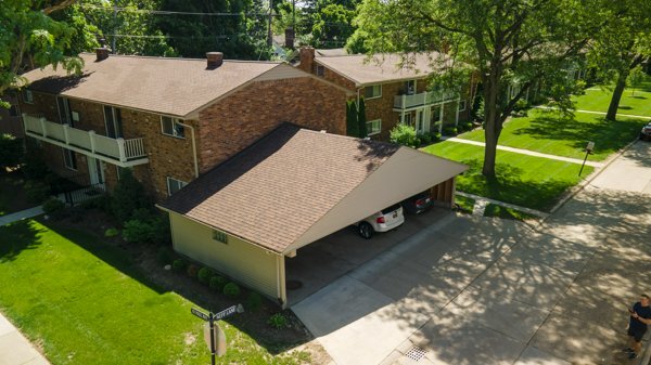 More Photos Of 516 Neff Ln, Grosse Pointe Apartments For Sale