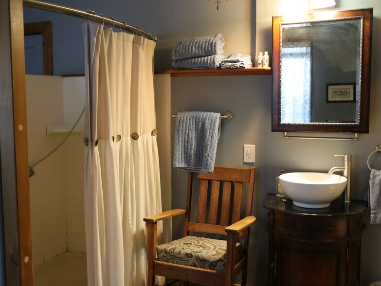 More Photos Of 200 S California St, Dorris Hospitality For Sale