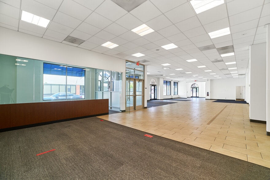 More Photos Of 108 W 3rd St, Long Beach Restaurant For Lease