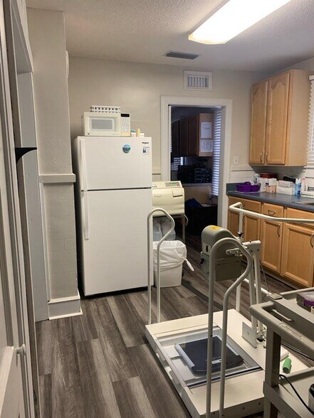 More Photos Of 610 Douglas Ave, Brewton Office Residential For Sale