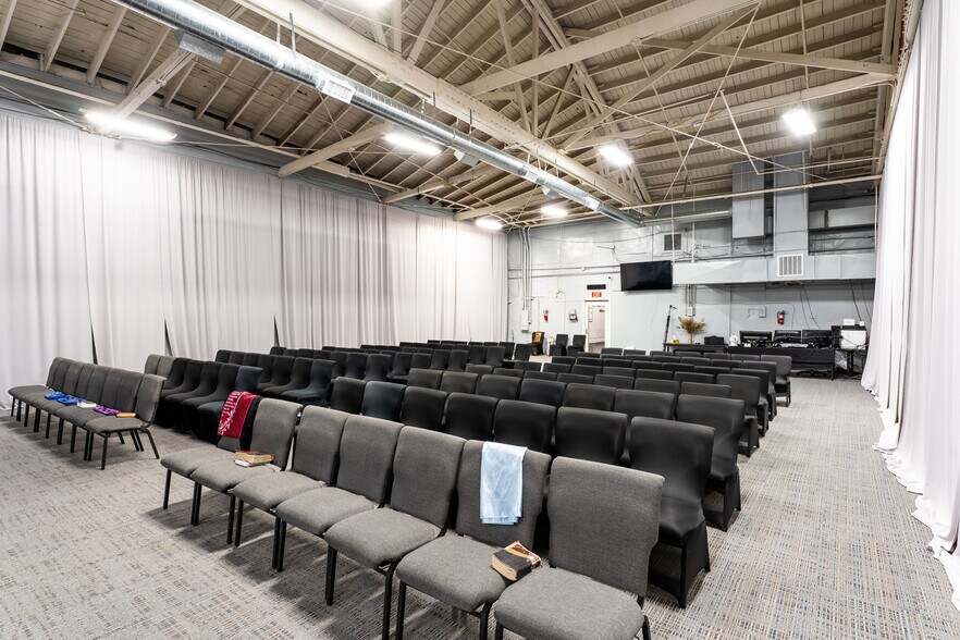 More Photos Of 6200 Avalon Blvd, Los Angeles Manufacturing For Sale