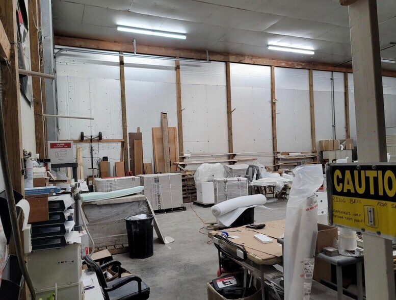 More Photos Of 1006 Perry Hwy, Harmony Warehouse For Sale