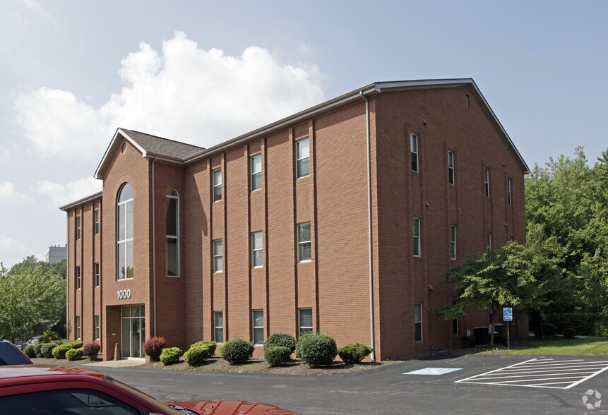 More Photos Of 1000 Commerce Dr, Coraopolis Office For Sale