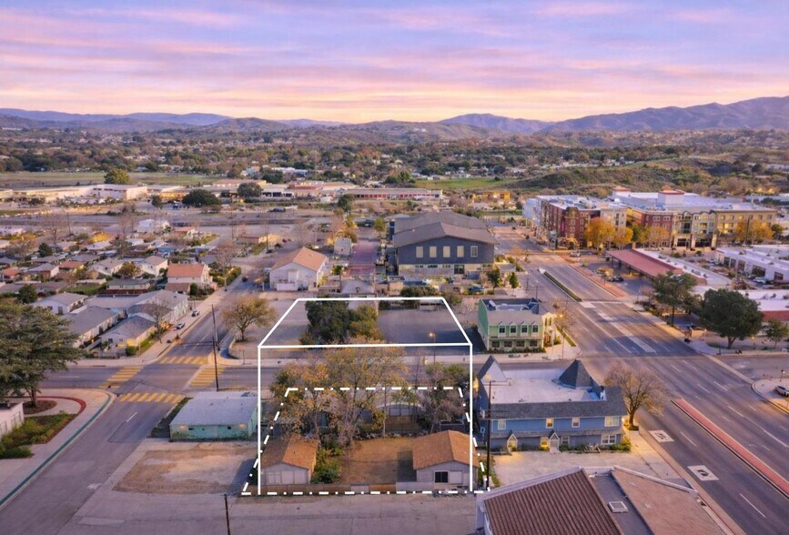 Primary Photo Of 24513 Walnut St, Santa Clarita Apartments For Sale