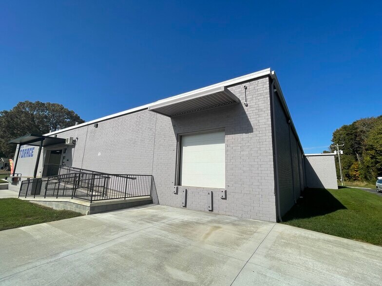 More Photos Of 343 23rd St, Hickory Warehouse For Sale