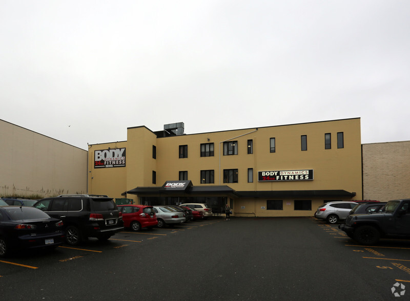 Primary Photo Of 2840 Nanaimo St, Victoria Health Club For Lease