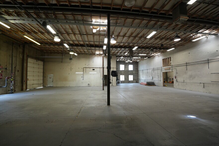 More Photos Of 14621 S 800 W, Bluffdale Warehouse For Sale